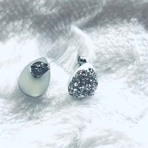 NWT Lot of 2 Fashion Earrings ✨ - Picture 12 of 12